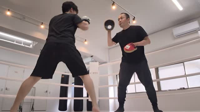 ミットを打ってストレス解消